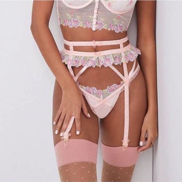 For Love & Lemons Pink Bloom Shimmer Cutout Caged Garter Size M - Picture 1 of 10